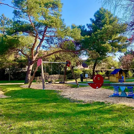 Bright With Pool And Golfview Appartamento *