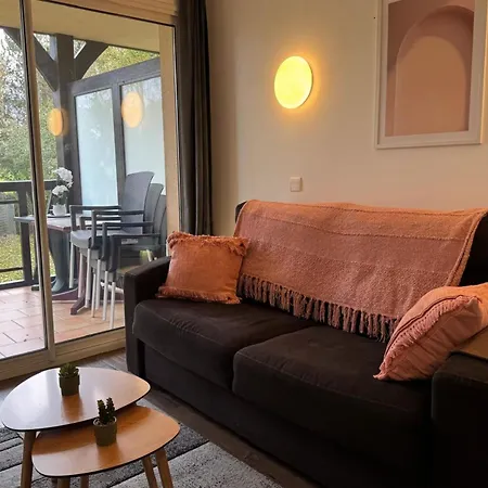 Bright With Pool And Balcony Lejlighed Deauville